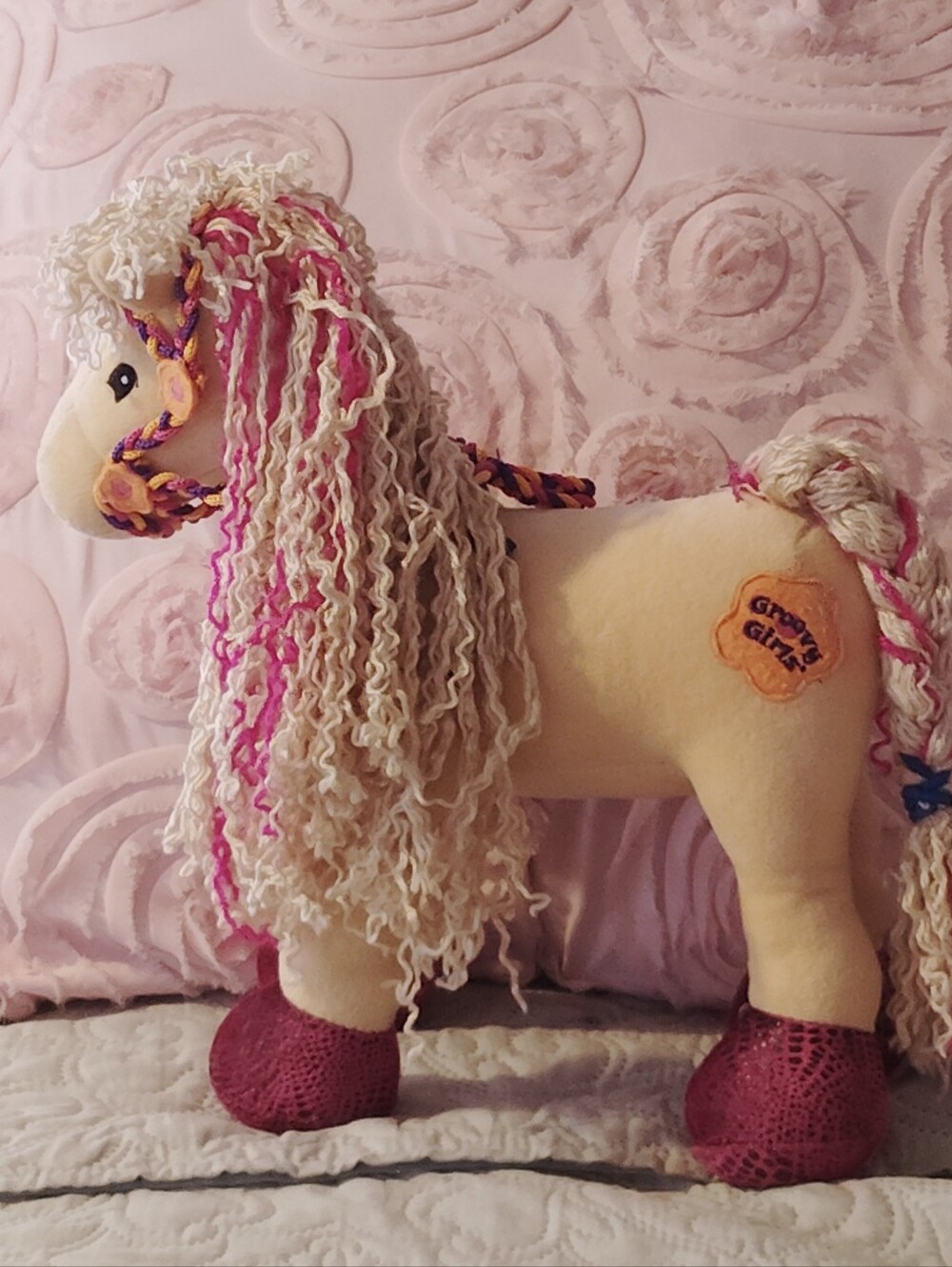 Groovy Girl Dolls Calypso Callie Cream & Pink Pony plush horse stuffed animal